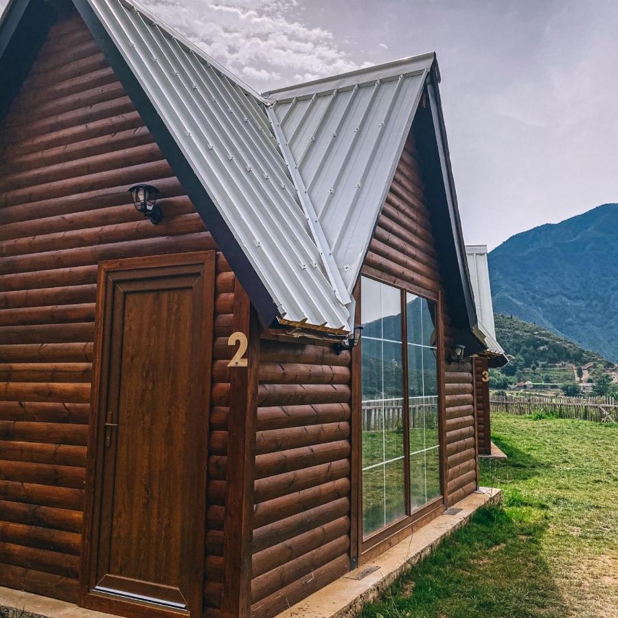 5 Stinet Villa *